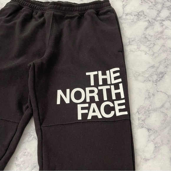 NEW THE NORTH FACE Boys Black Camp Fleece Jogger Pants Athletic Comfy Bottoms - Picture 14 of 15